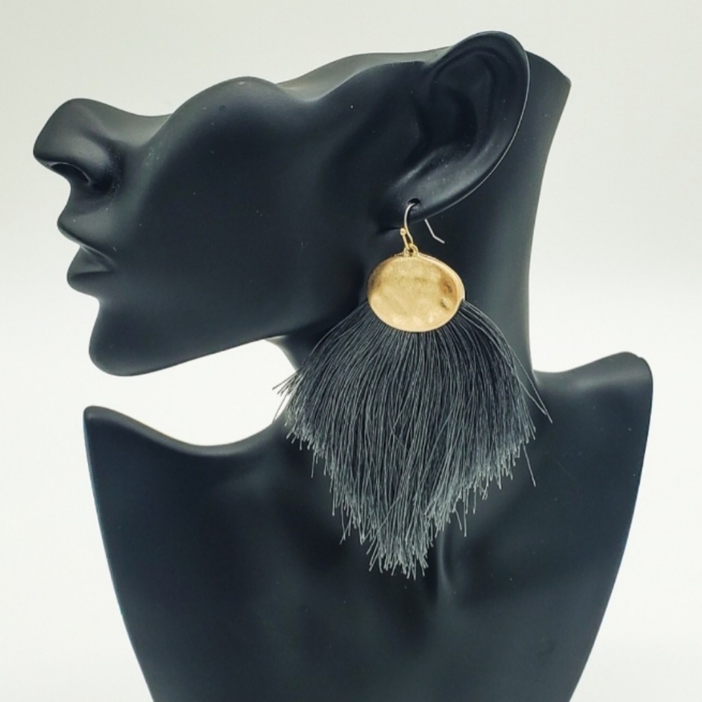 Reserved For ThisHermitCrab Dark Gray tassle earrings - Picture 2 of 3